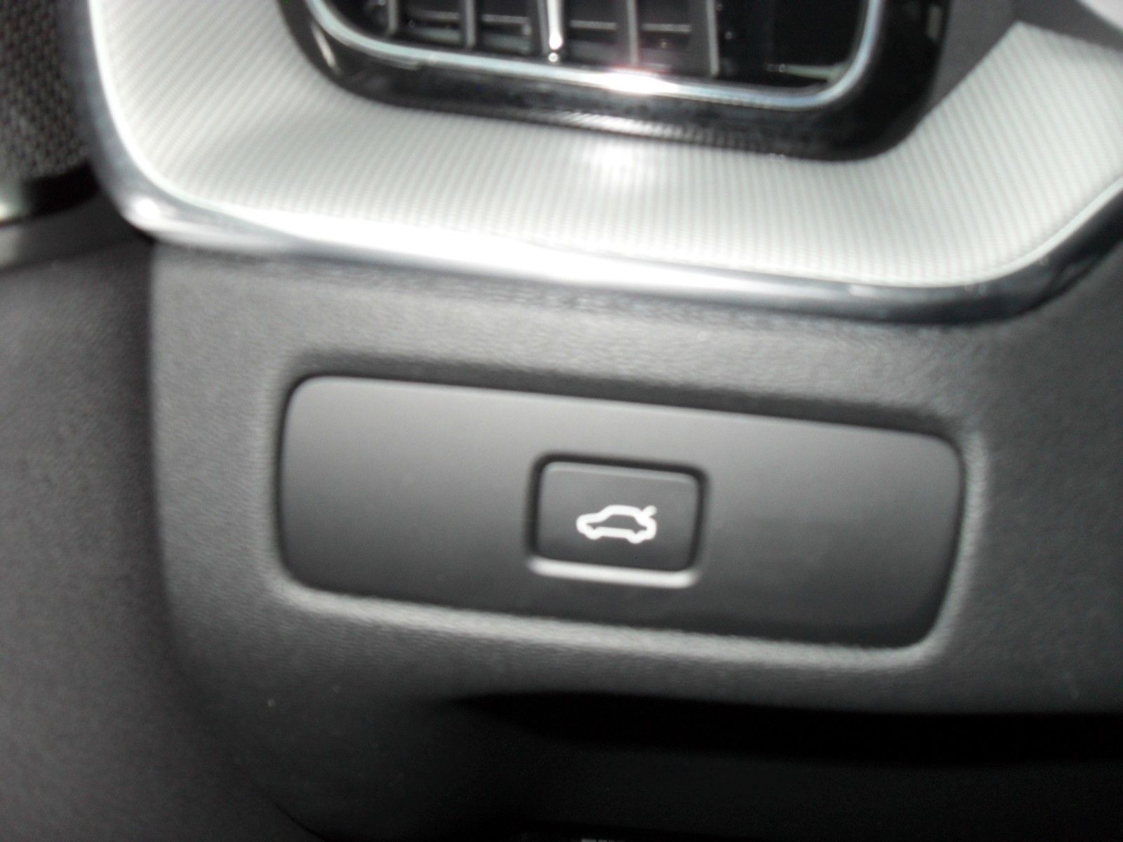 Fahrzeugabbildung Volvo XC 60 B4 Plus Bright | Standheizung | 360° | AHK