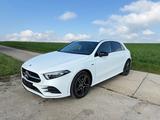 Mercedes-Benz A 250 e AMG Line + Night Paket / Multibeam-LED