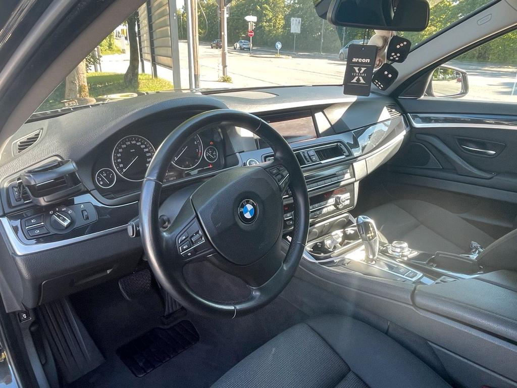 BMW 523
