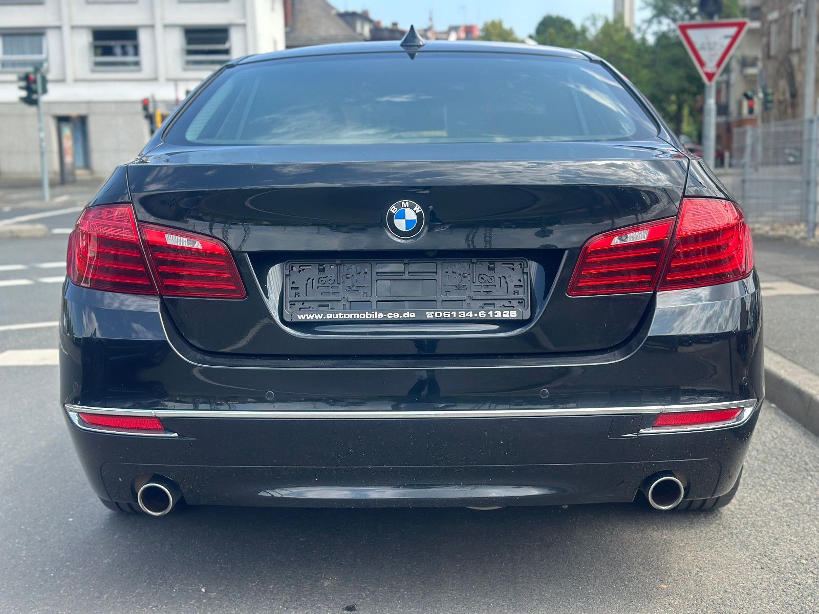 Fahrzeugabbildung BMW 535 d LUXURY*HEAD-UP+LEDER*