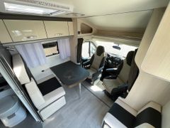 Across AERO 651 CPH | *Rollstuhlgerecht mit hydr. Lift*