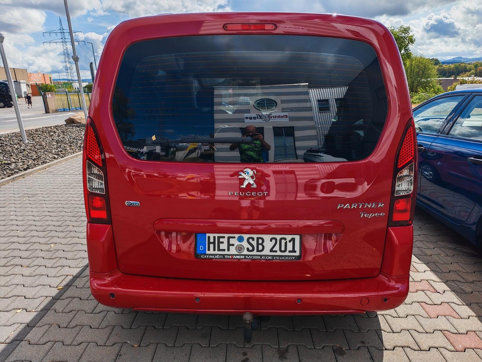 Peugeot Partner Tepee Tepee Active BlueHDi 100 S/S A...