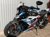 BMW M1000R