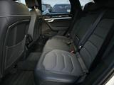 Volkswagen Touareg 3.0 V6 TDI 4M R-Line AHK AREA-VIEW NACHT - Volkswagen Touareg: V6