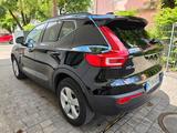 Volvo XC40 T2 Momentum Core - Volvo XC40 Core mit Benzin-Antrieb