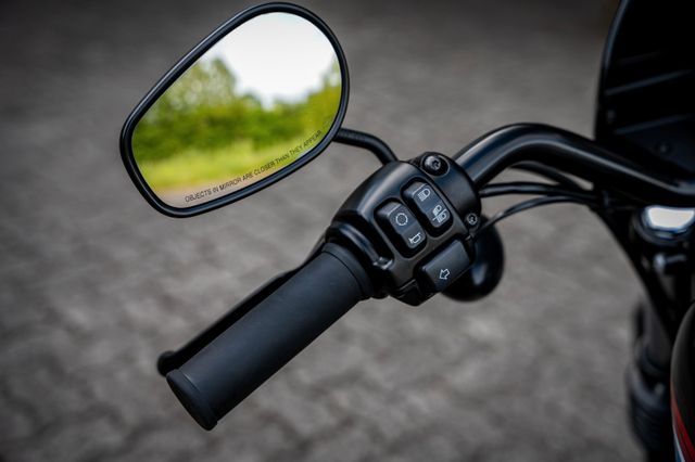 Fahrzeugabbildung Harley-Davidson XL1200NS SPORTSTER IRON - 1.HAND -