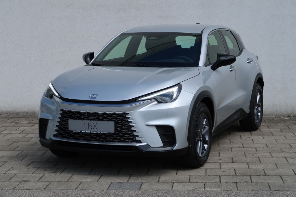 Lexus LBX