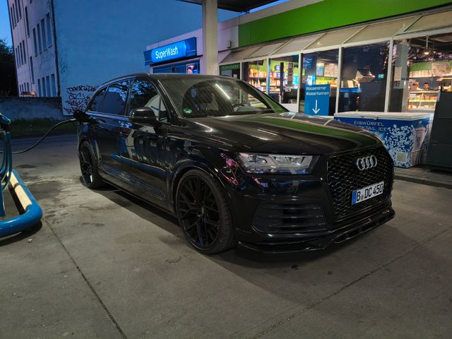 AUDI SQ7 4.0 TDI quattro tiptronic - 7 Sitzer 23 Zoll