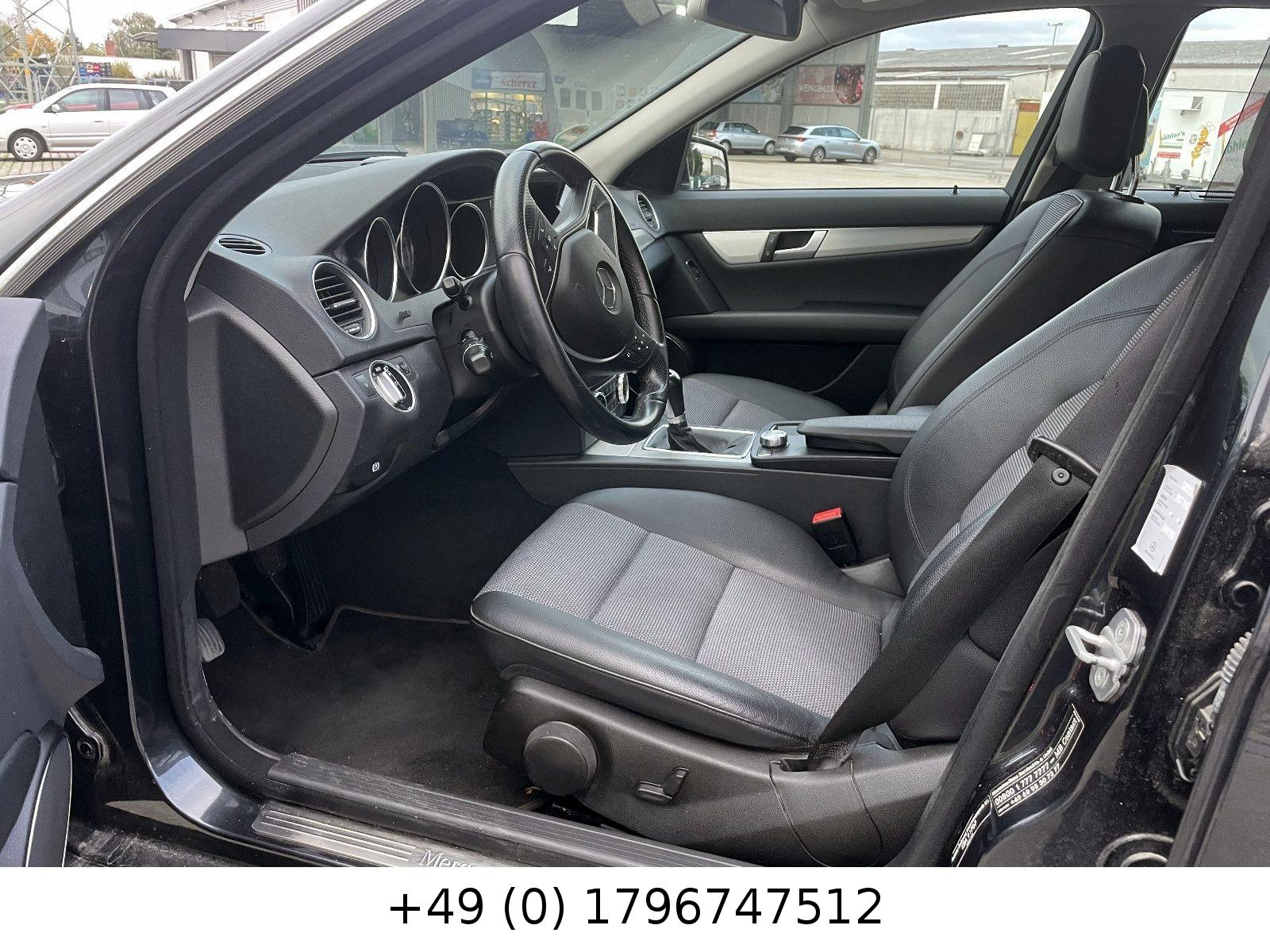 Mercedes-Benz C200 2011 — photo 13