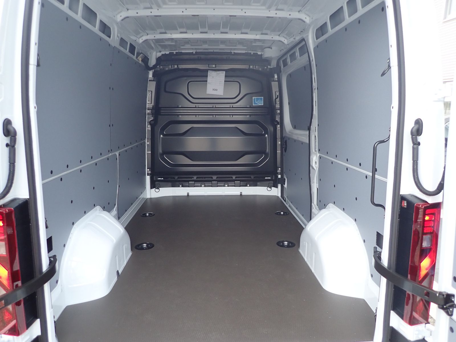 Fahrzeugabbildung Renault Master Kastenwagen E-Tech FWD Kasten advance L2H