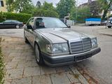 Mercedes-Benz 300 CE/Classic-Databew. 20.000.-!! - Mercedes-Benz Oldtimer: Coupe
