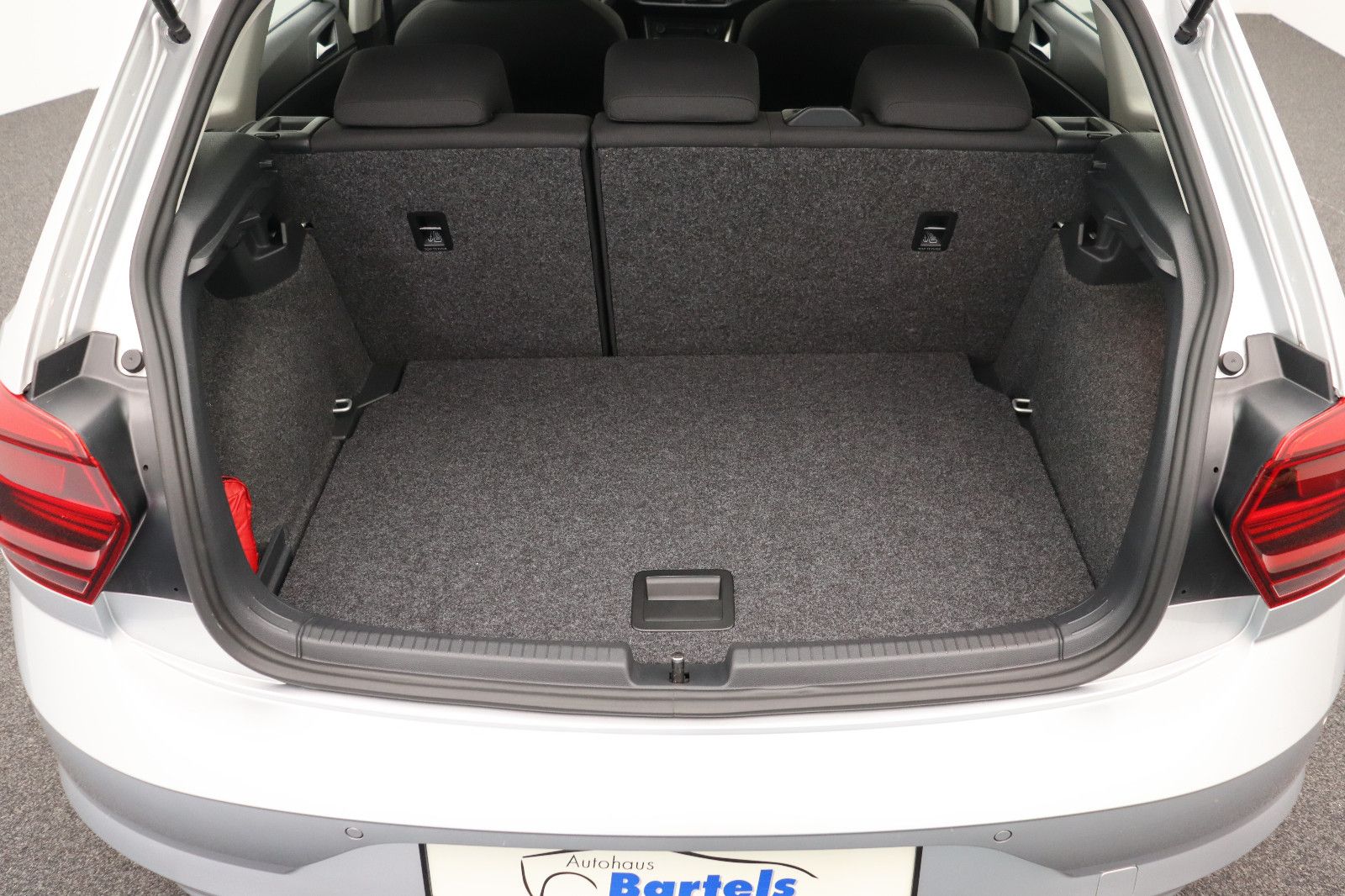 Fahrzeugabbildung Volkswagen Polo VI 1.0 Comfortline