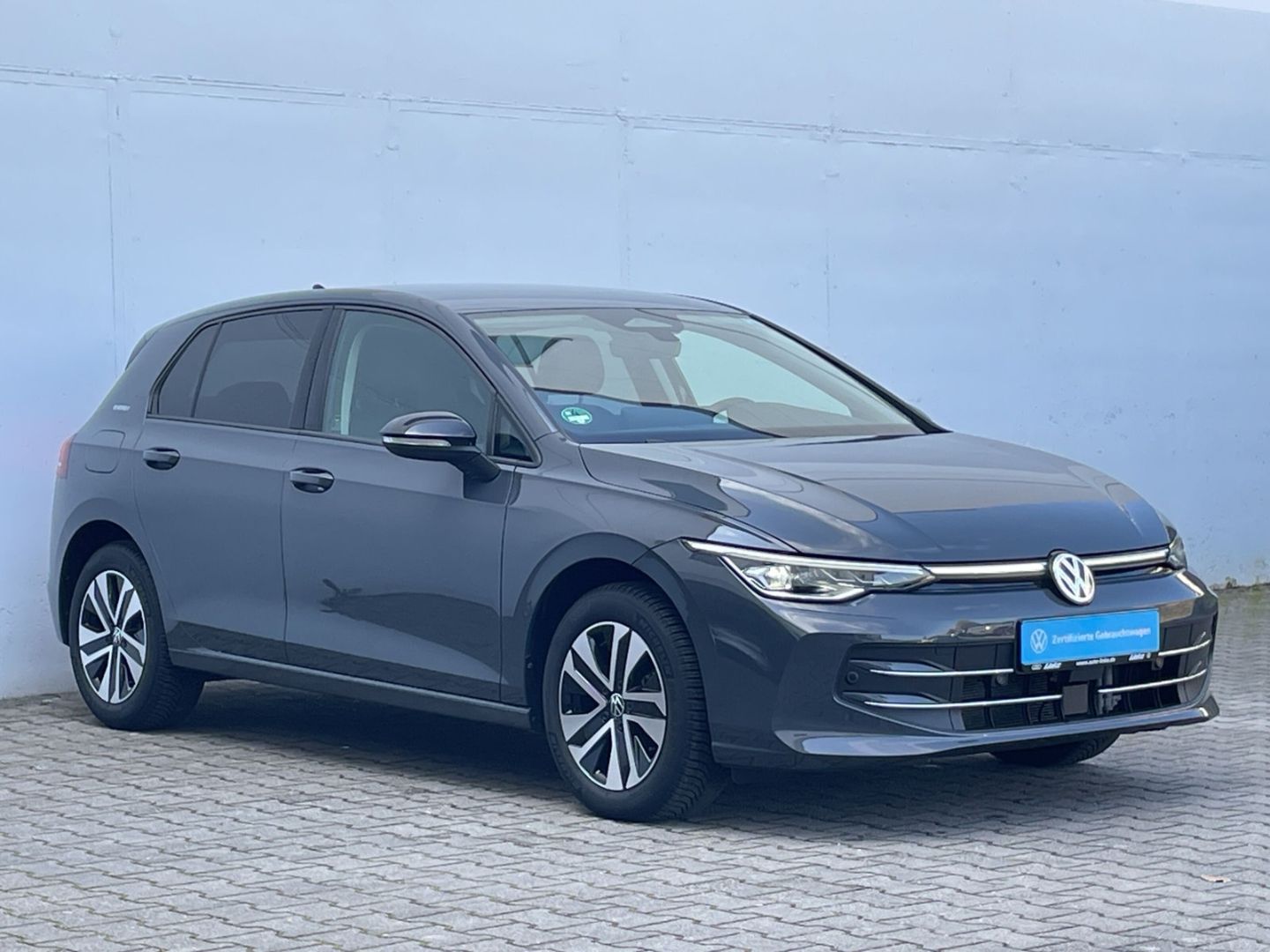 Golf VIII 1.5 eTSI DSG Energy AHK/Kamera/ACC/Nav