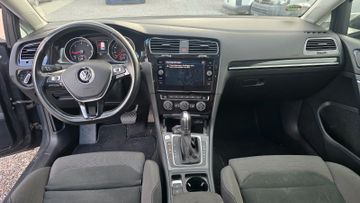Volkswagen Golf - 6