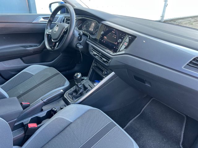 Volkswagen Polo  VI Highline