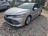 Toyota Camry 2,5-l-VVT-i Hybrid Luxury Auto Luxury - Toyota Camry aus 2021