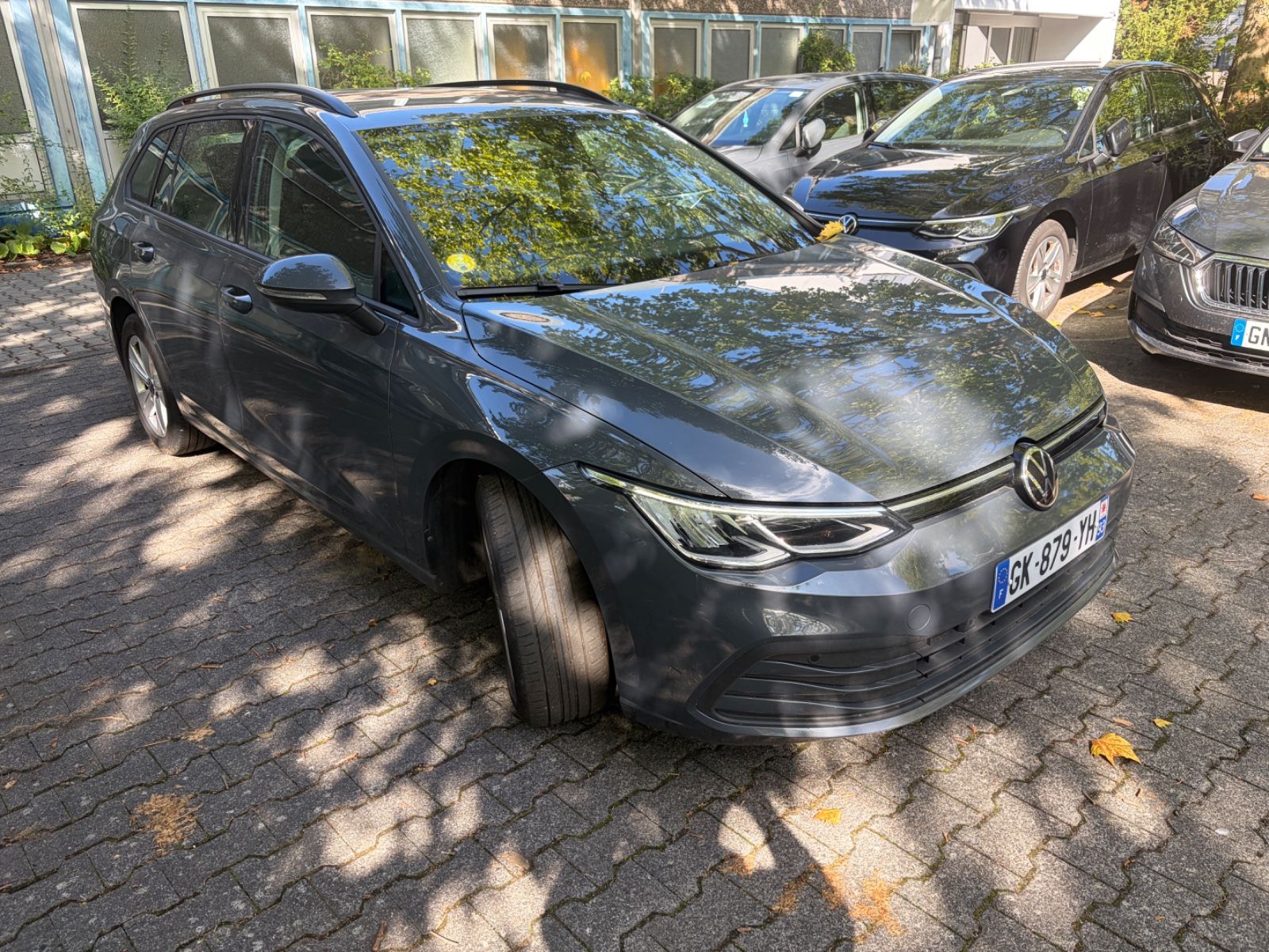 Volkswagen Golf - 1