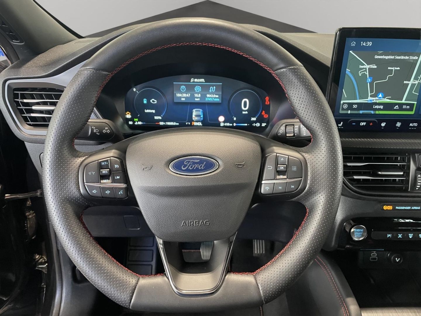 Fahrzeugabbildung Ford Kuga Hybrid ST-Line Navi Digitales Cockpit LED
