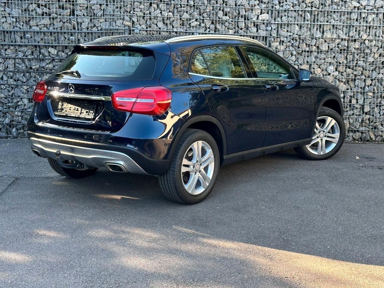 Mercedes-Benz GLA 200 Urban AHK -Bi Xenon -Kamera -Navi - Shz