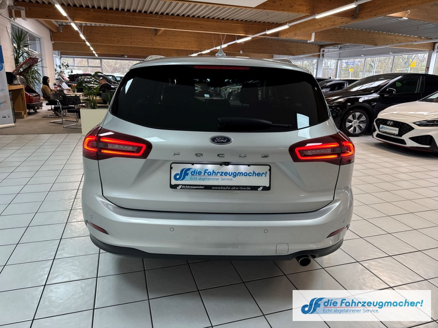 Fahrzeugabbildung Ford Focus Turnier Titanium X Navi Digitales Cockpit