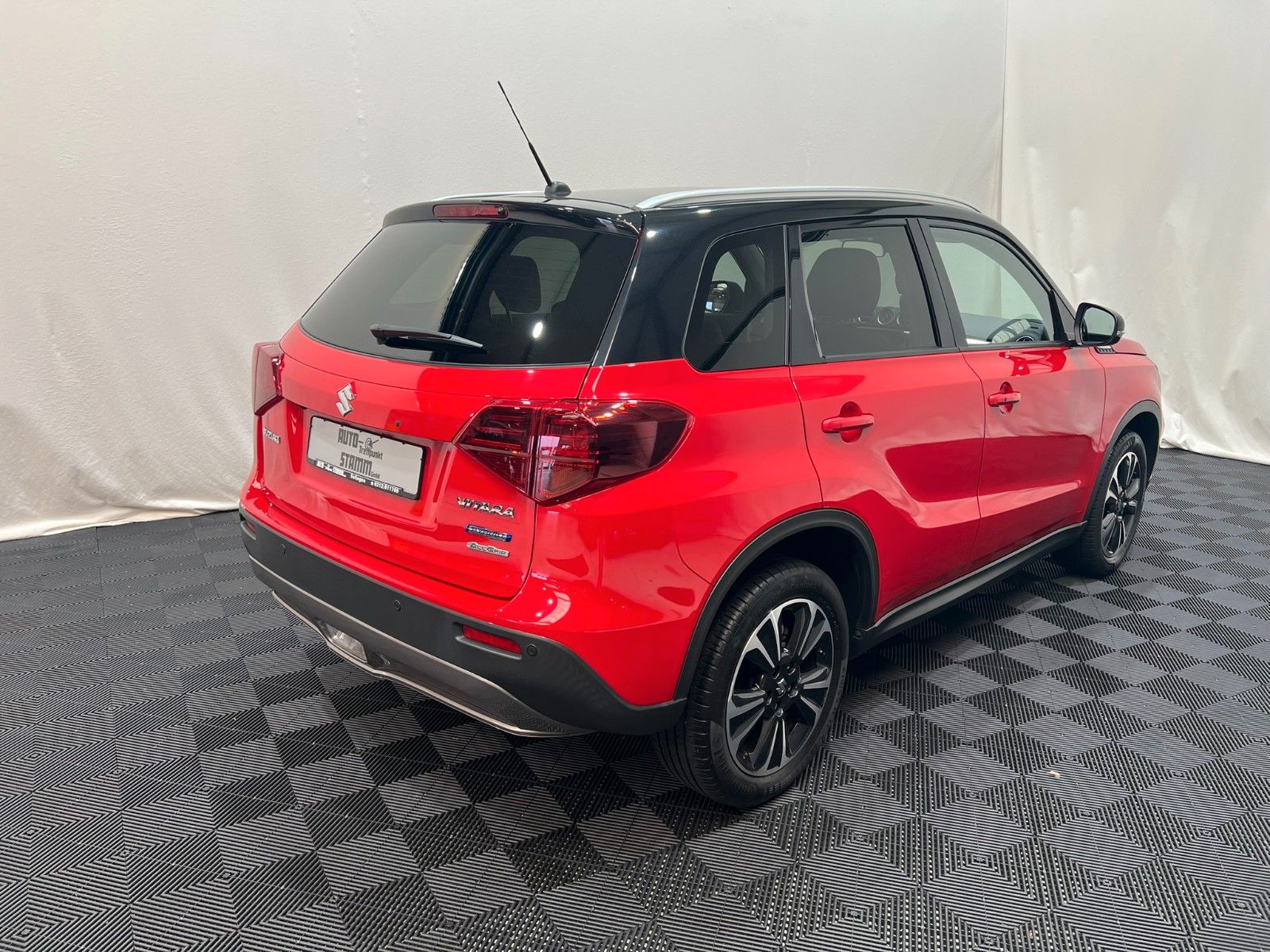 Fahrzeugabbildung Suzuki Vitara 1.4 Comfort+ Allgrip HYBRID