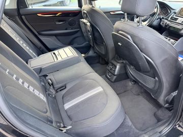 BMW 218 - 12