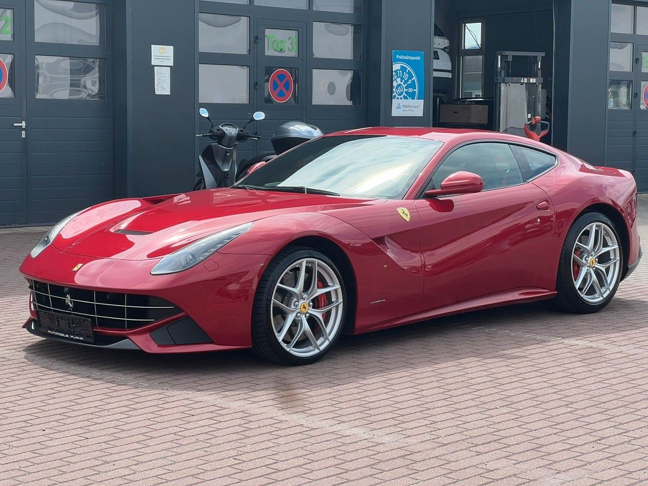 Fahrzeugabbildung Ferrari F12 Berlinetta*Carbon*Lift*Sonderfarbe*Garantie*