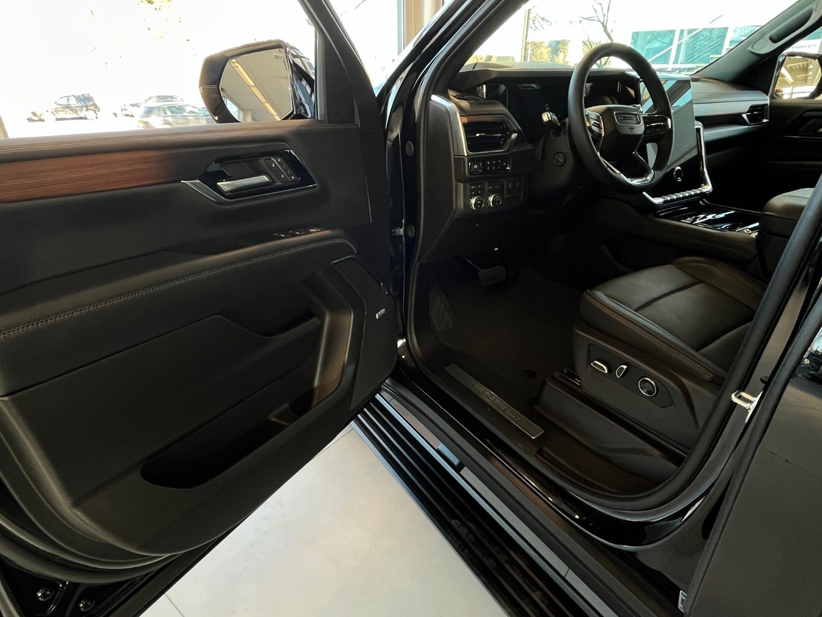 Fahrzeugabbildung GMC Yukon Denali 6.2 V8*Luftfed.*360°*Head-Up