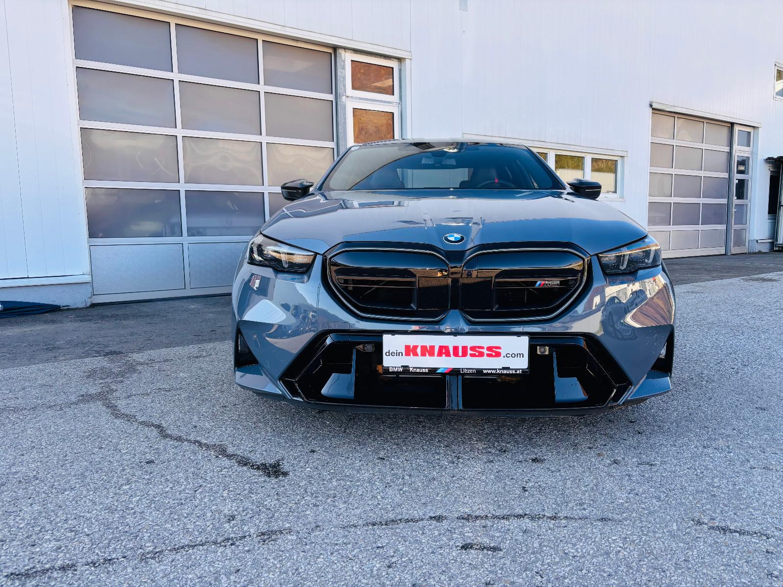 BMW M5 Lim MCarbon Ext.,M-Driver, LederKyalamiOrange