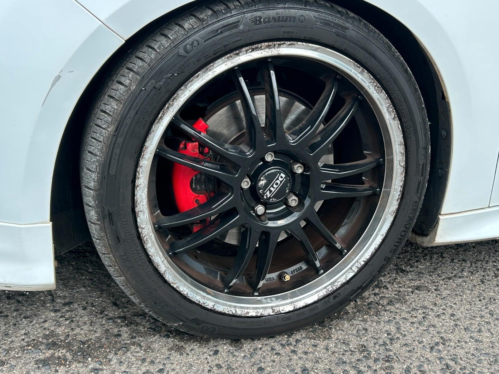 Ford Focus 2013 — photo 9