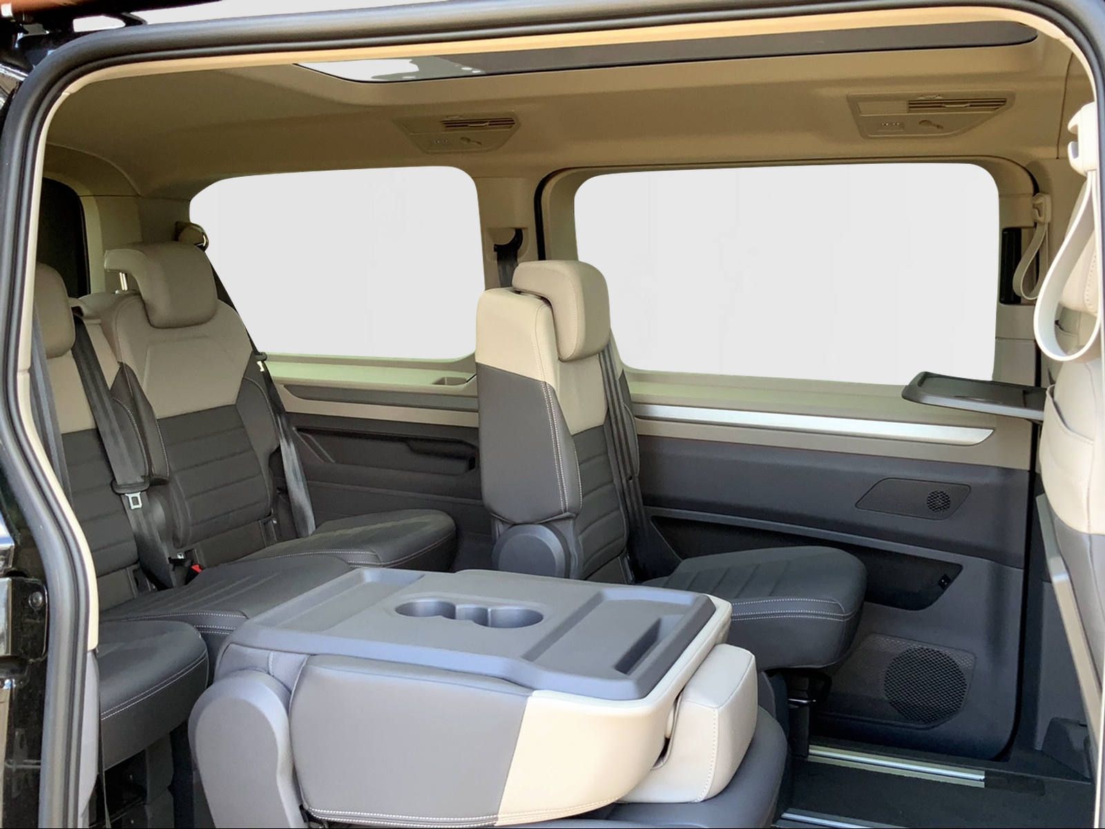 T7 Multivan 2.0 TDI Style lang STHZ,NAV,RFK,IQL.