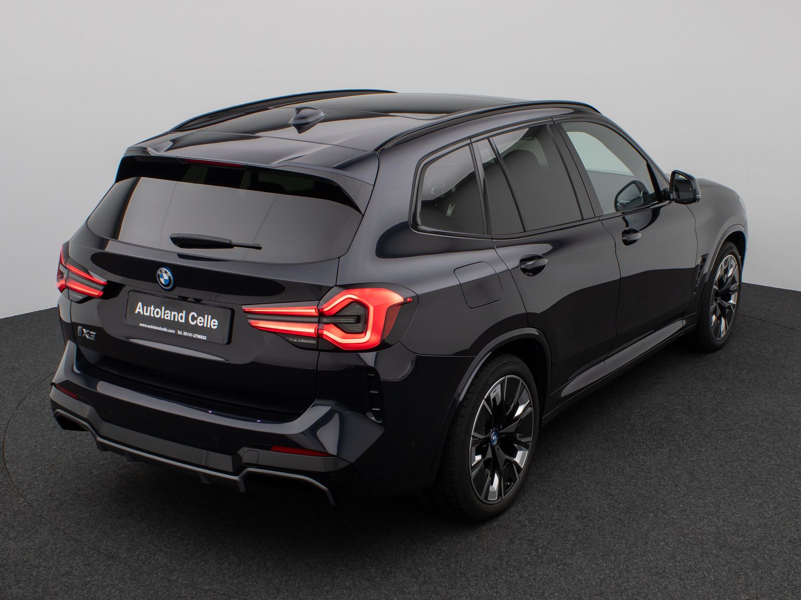 Fahrzeugabbildung BMW iX3 Impressive M Sport Panorama 360°HUD DAB H/K