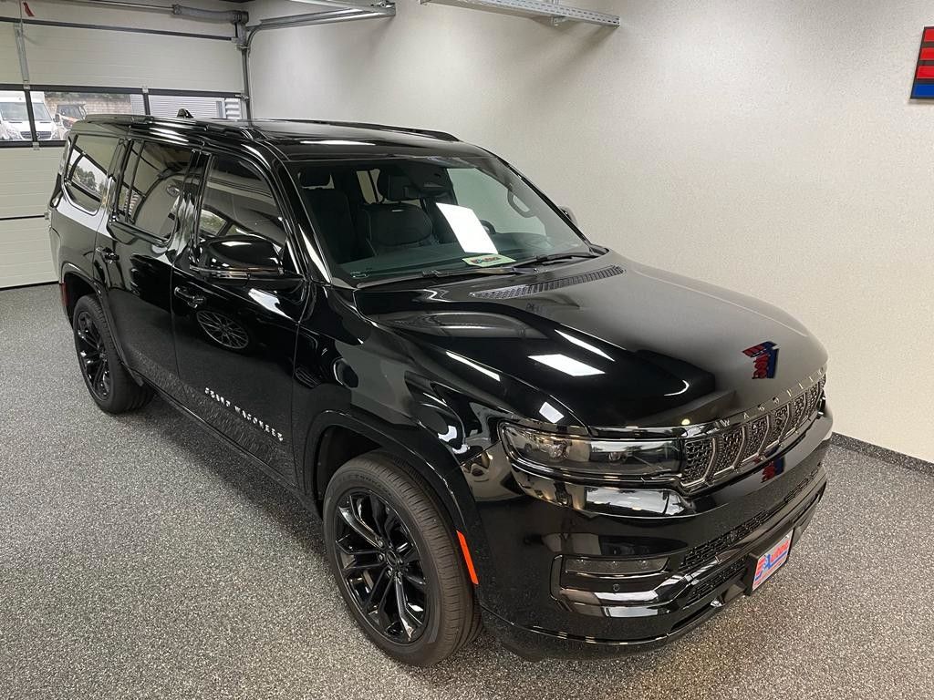 Fahrzeugabbildung Jeep GRAND WAGONEER OBSIDIAN 6.4L V-8  SOFORT!!!