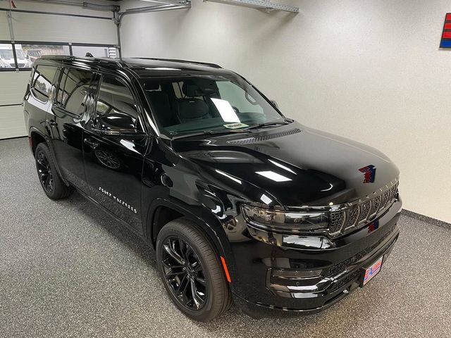 Fahrzeugabbildung Jeep GRAND WAGONEER OBSIDIAN 6.4L V-8  SOFORT!!!