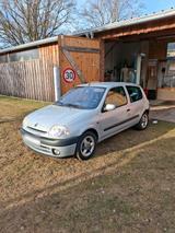 Renault Clio - gebrauchte Renault Clio aus dem Jahr 1999