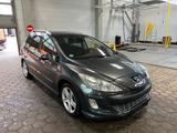 Peugeot 308 SW Sport HDi FAP 135 Automatik - Peugeot 308 aus 2009: SW