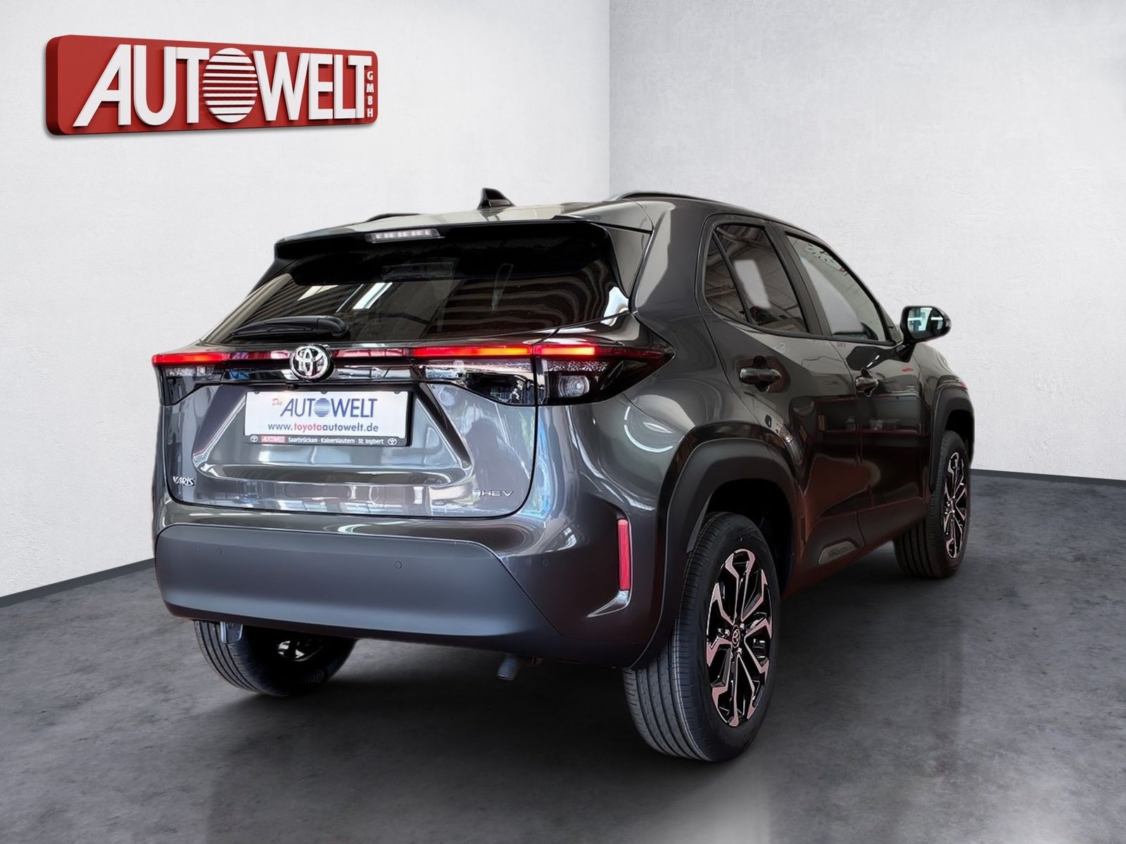 Fahrzeugabbildung Toyota Yaris Cross 1.5 Teamplayer +Wi-P.+Safety Paket