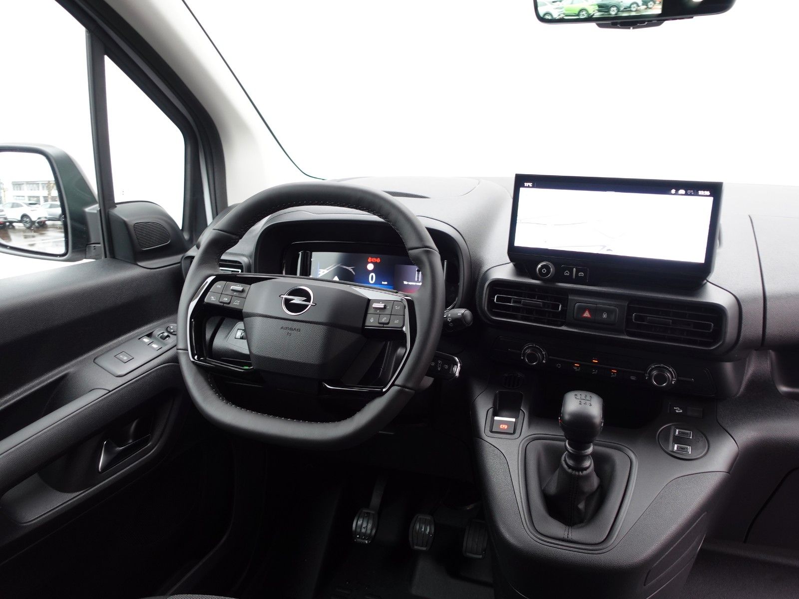 Fahrzeugabbildung Opel Combo Cargo L1H1 1.5D,Navi,Kamera,Sitzhzg,Allw.