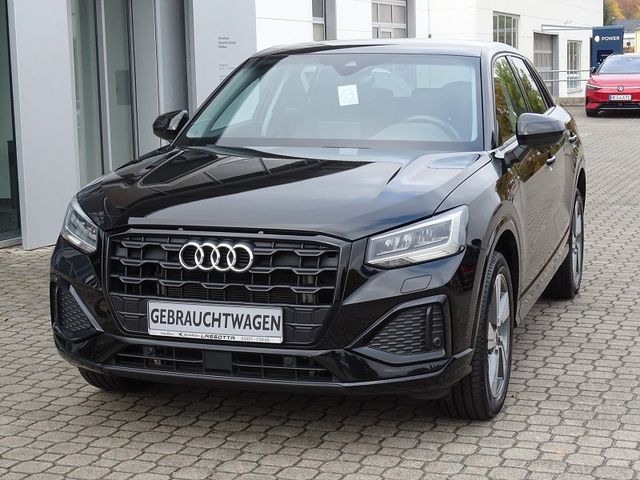 Q2 30 TFSI advanced - LED / Navi