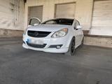 Opel Corsa D GSI - Opel Corsa Kleinwagen C gsi mit Benzin-Antrieb