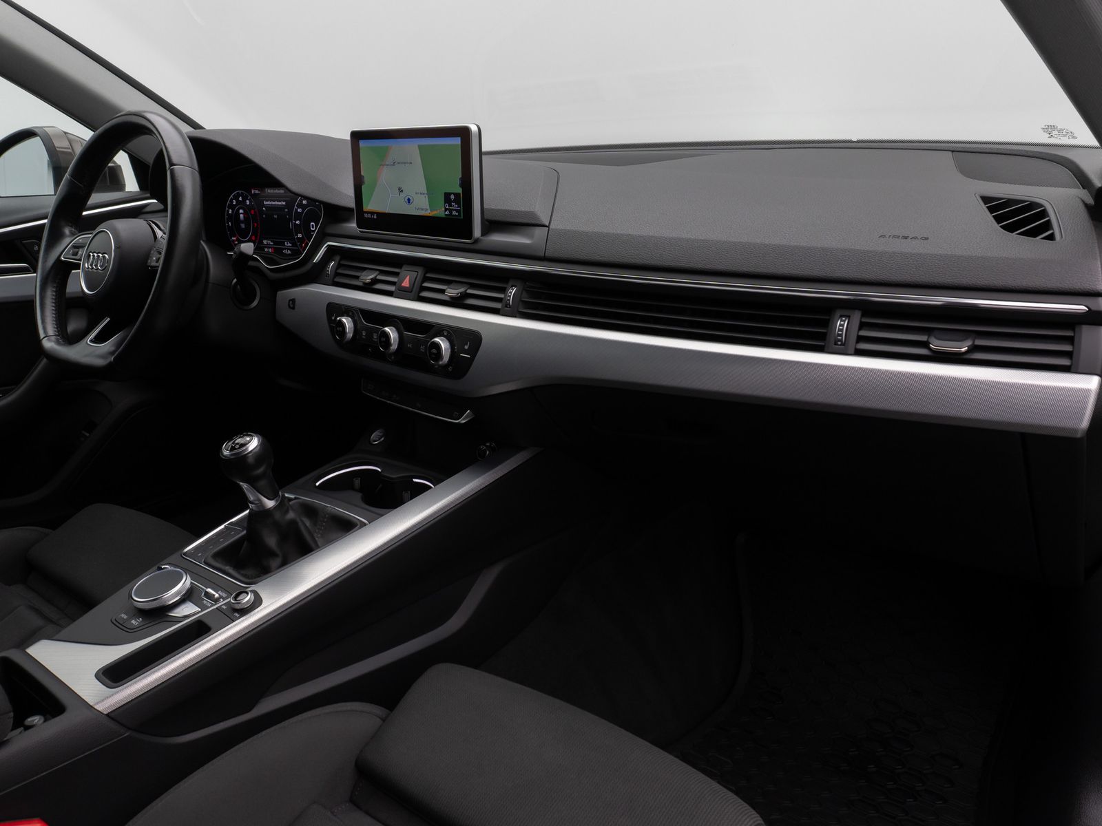 Fahrzeugabbildung Audi A4 2.0 TFSI Lim. Sport S Line Virtual AHK Tempom