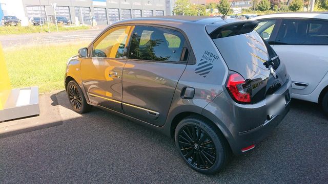 Renault Twingo e-tech urban night