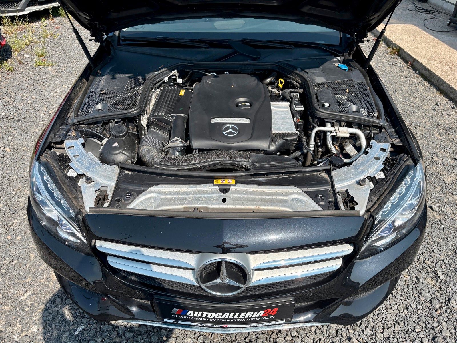 Fahrzeugabbildung Mercedes-Benz C 200 4Matic Aut. AVANTGARDE Navi LED GSD SPORTS