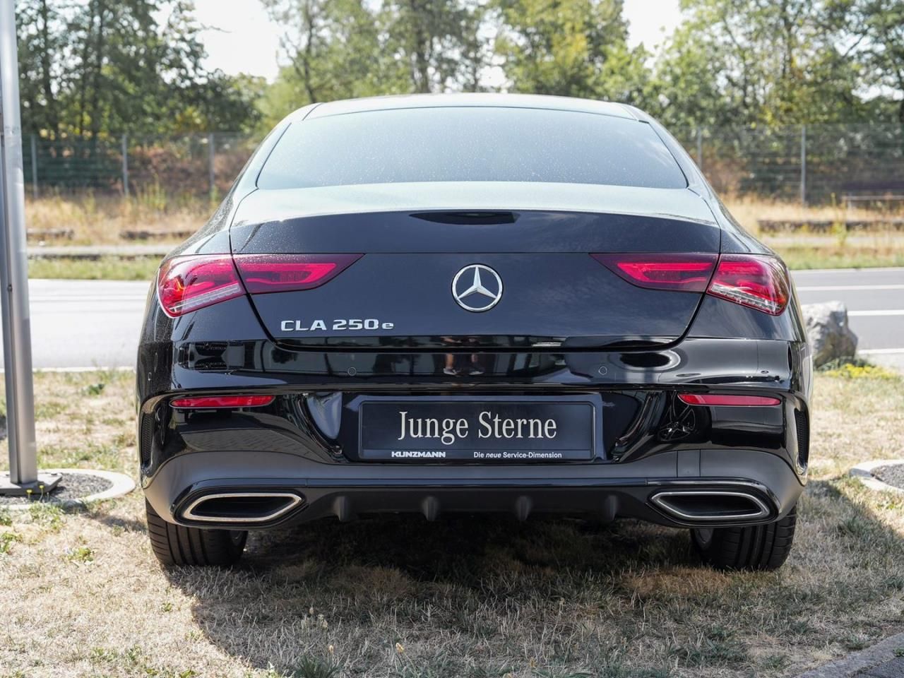 Mercedes-Benz CLA 250 e Coupé AMG Night MBUXNavi Kamera foto 4
