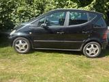 Mercedes-Benz Mercedes- A190 - Mercedes-Benz A 190 mit Benzin-Antrieb: Automatik