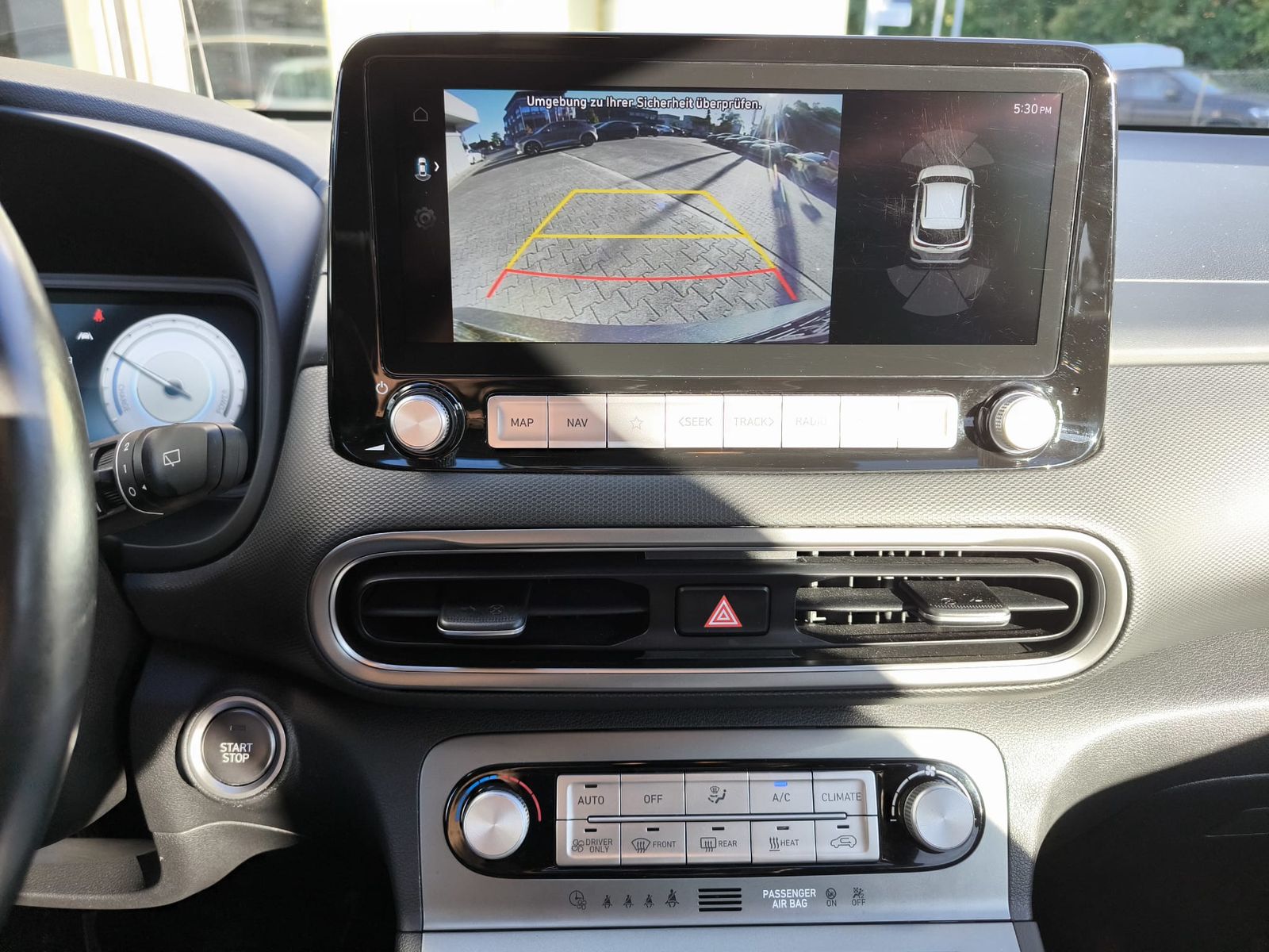 Fahrzeugabbildung Hyundai Kona Trend NAVI+LED+SHZ+HEADUP+KAMERA+ACC+WP+