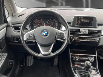 BMW 218 - 9