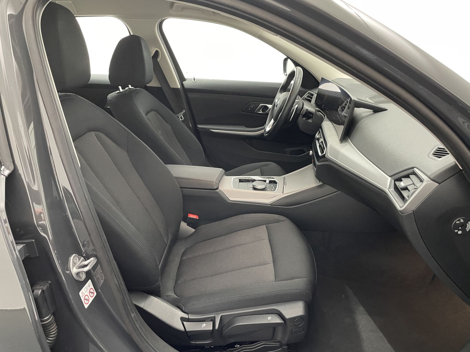BMW 318i SHZ/M PAKET/DAB/PDC Tempomat Klimaaut. foto 12