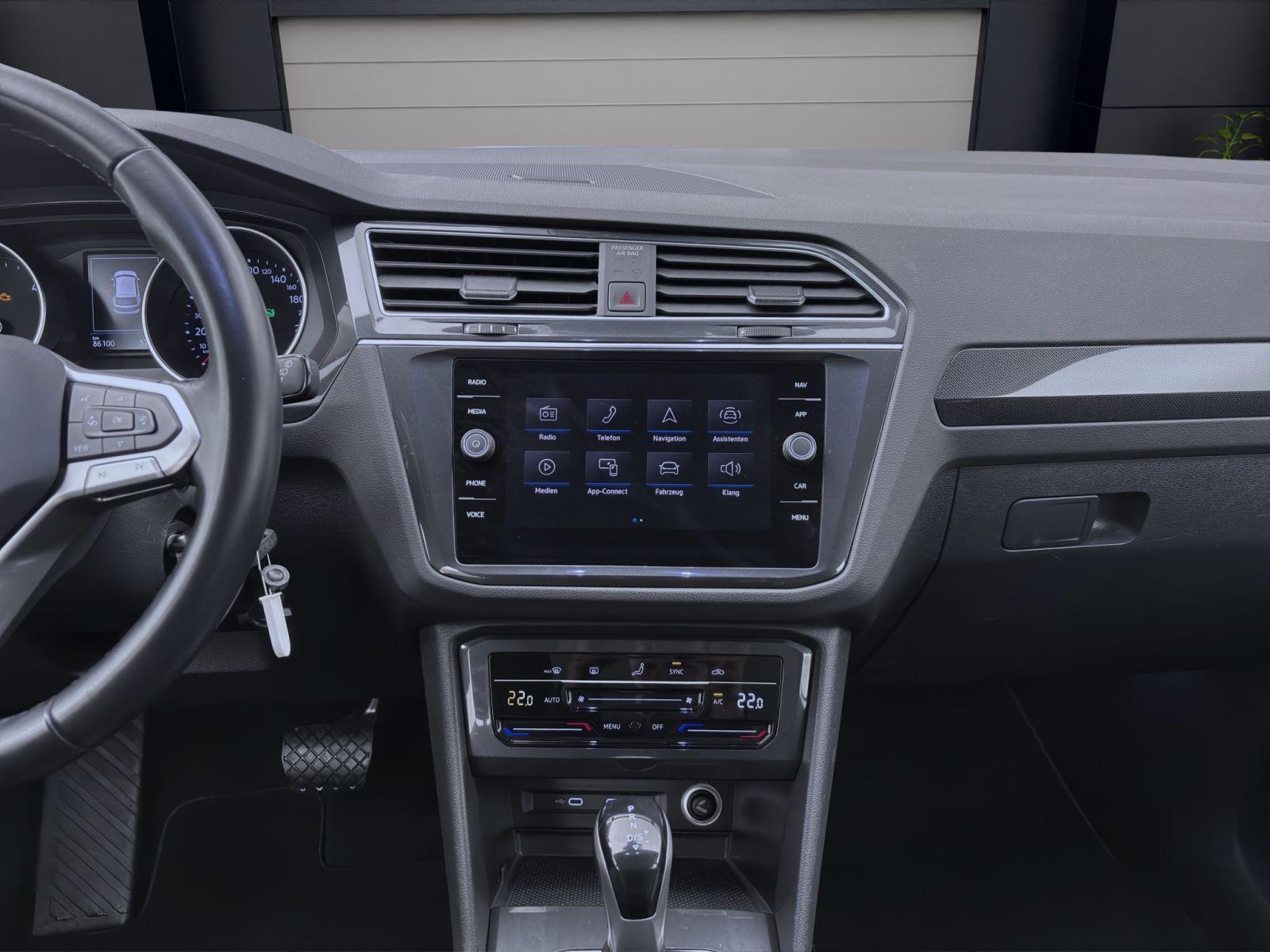 Volkswagen Tiguan 2.0 TDI DSG LIFE AHK NAVI KAMERA ACC