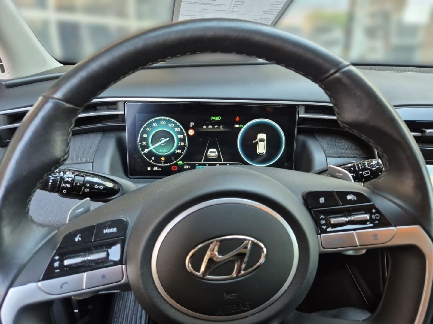 Fahrzeugabbildung Hyundai Tucson Trend Plug-In Hybrid 4WD Navi Digitales C